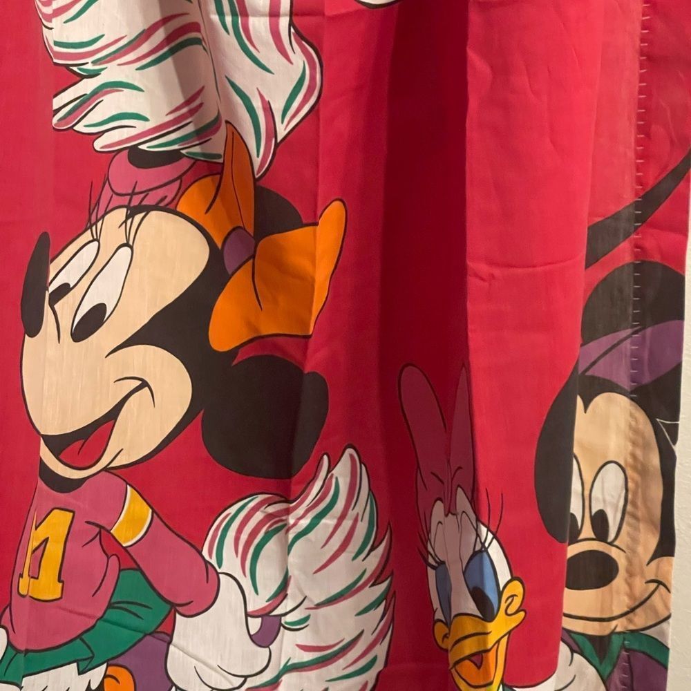 LVintage 80s Disney Mickey Mouse & Friends Sports curtains - Picture 5 of 5